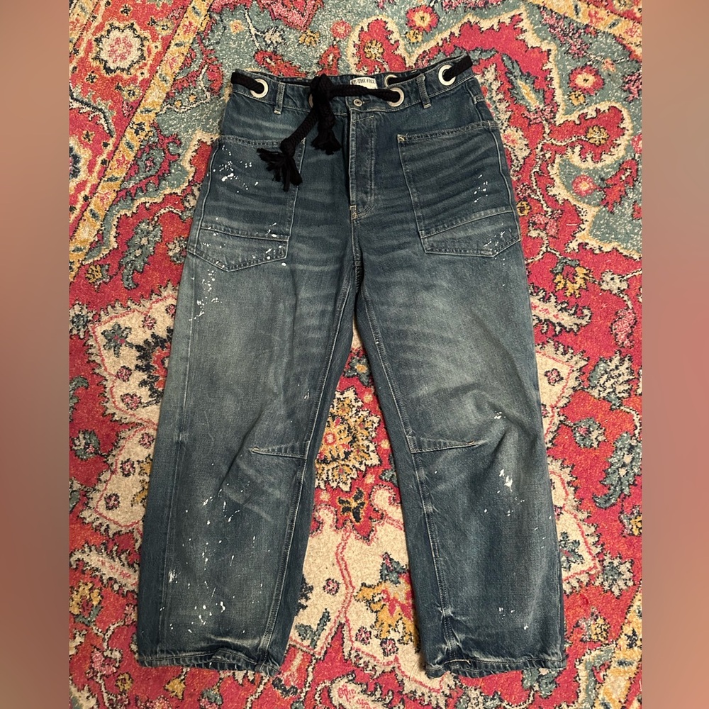 Free people moxie pull on barrel jeans EUC color timeless blue paint splatter